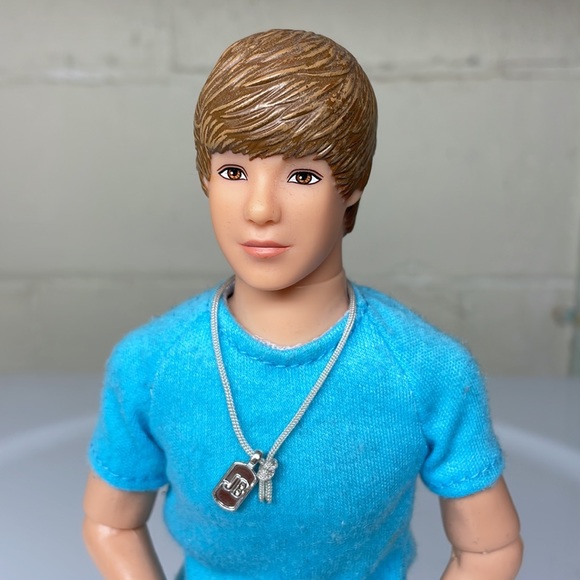 2010 Justin Bieber ‘Street Style’ figure. - Picture 4 of 4